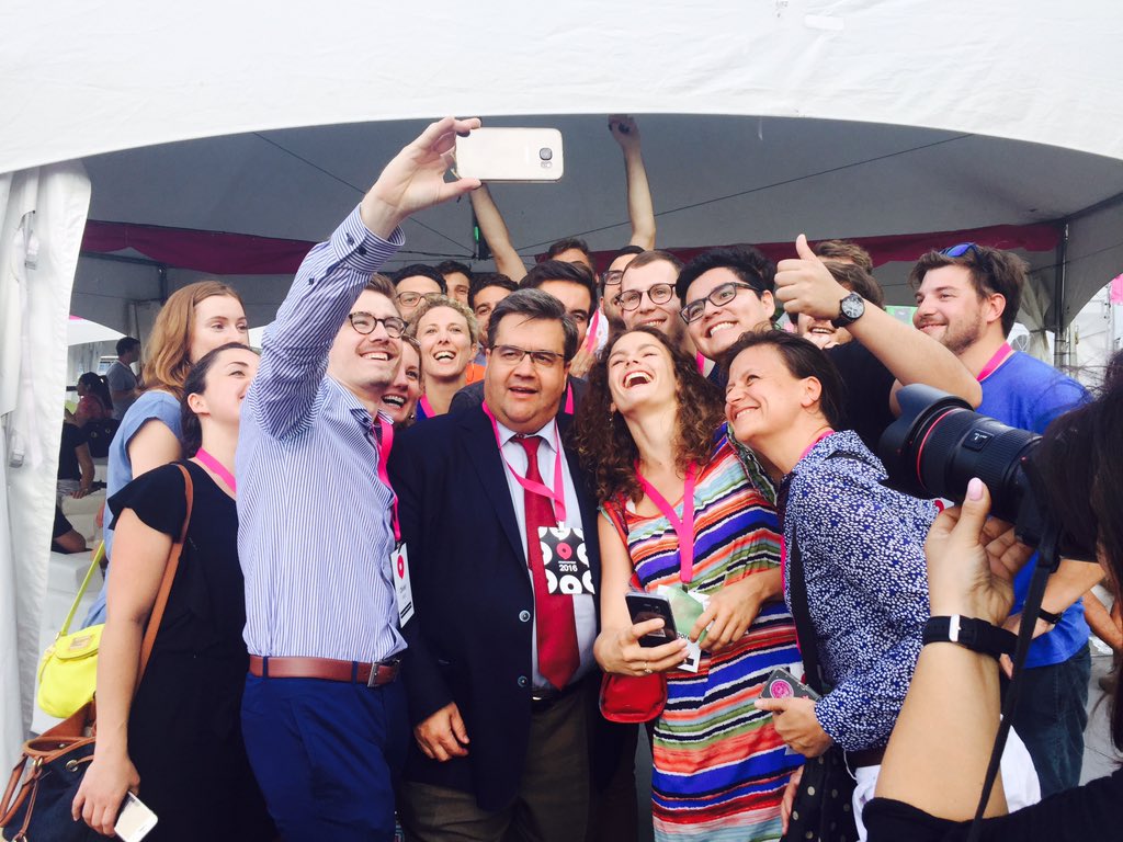 <a href="/DenisCoderre/">DenisCoderre</a> @mtlvi <a href="/startupfest/">Startupfest</a> grand opening. <a href="/MTL_Ville/">Ville de Montréal</a> fière partenaire de l'entreprenariat!