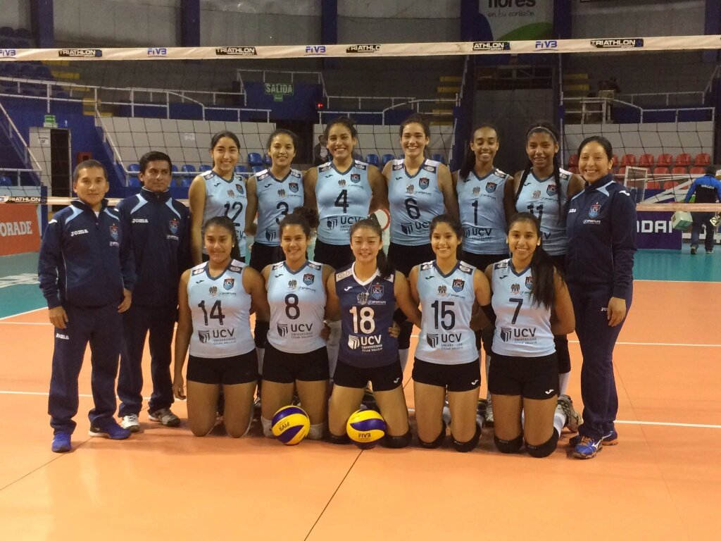 UCVDeportes's tweet photo. [FINAL] 3er Set @UCV_Peru @clubscristal 28-26 La UCV venció a Cristal en la primera fecha del Hexagonal de la #LNVS https://t.co/0DQLFDqxhf