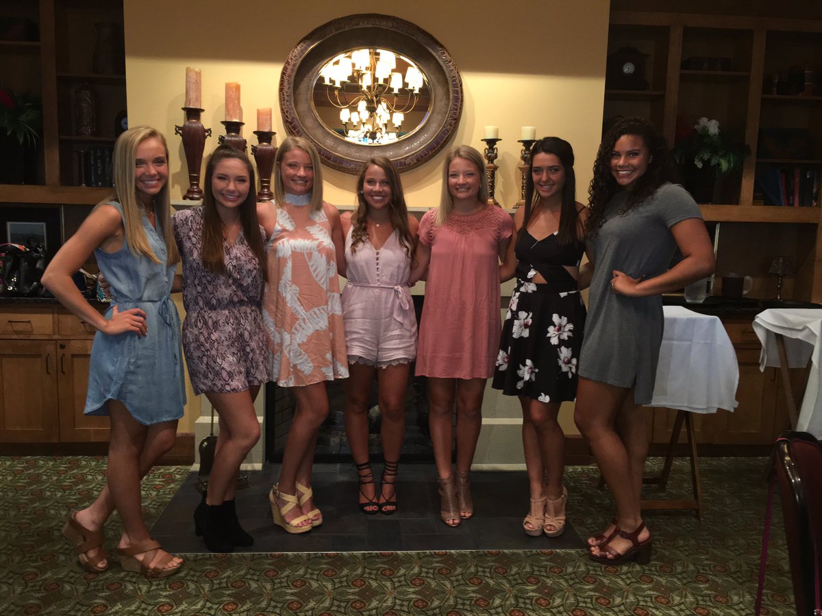 PNDcheerleading's tweet photo. Another Pre-Camp dinner is complete! #UCAcamp #PNDcheer #classof2017 https://t.co/LO5jRGs8KN