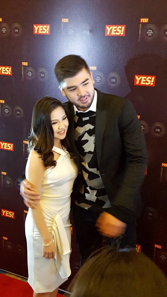 ShowbizBanter's tweet photo. BARBIE FORTEZA and ANDRE PARAS aka #ANBIE working on a project together. Soon on GMA Afternoon Prime! #follow4dates https://t.co/PlmQEzfAOs