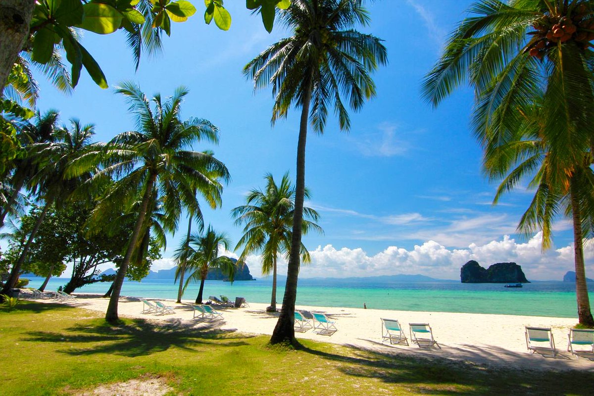 lonelyplanet's tweet photo. Thailand's Trang Islands are on the #BestinAsia list for 2016 - have you been?  https://t.co/sB1BatwJR6 #lp #travel https://t.co/pfH401ePQ5