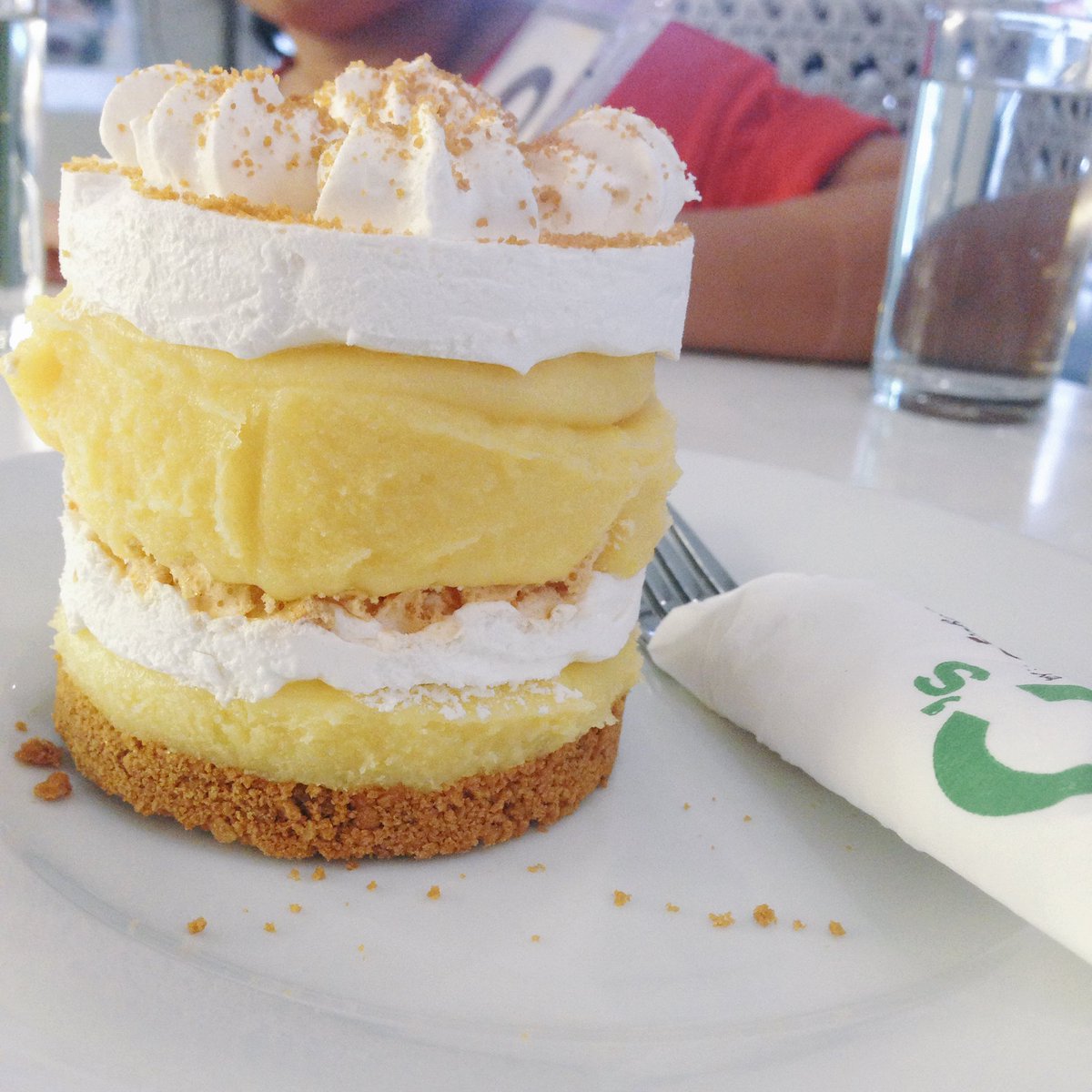 cymaegay's tweet photo. Tried #frozenbrazo of #Cs so mahal but worth all the calories #notguilty https://t.co/P9hA280G02