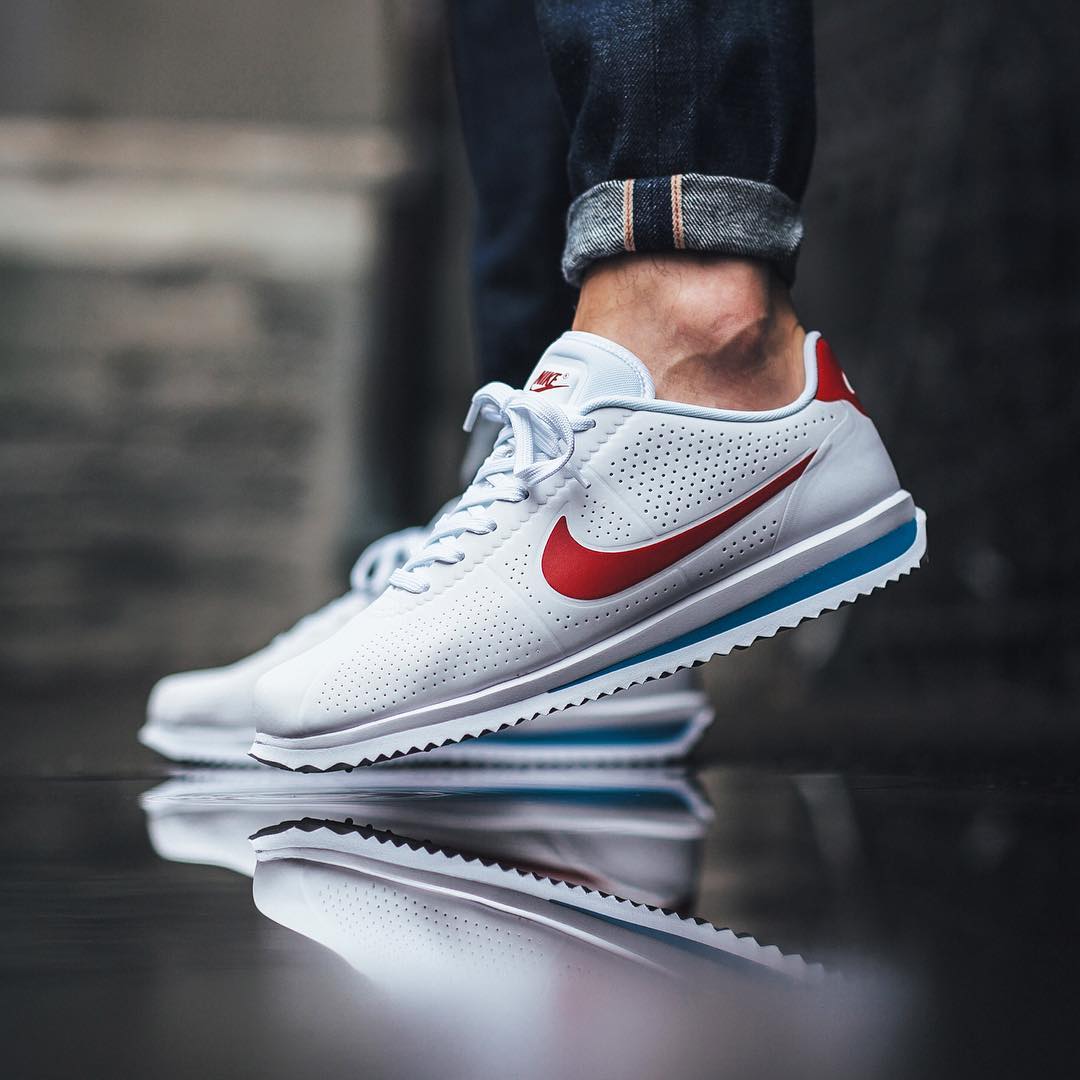 nike cortez ultra moire on feet