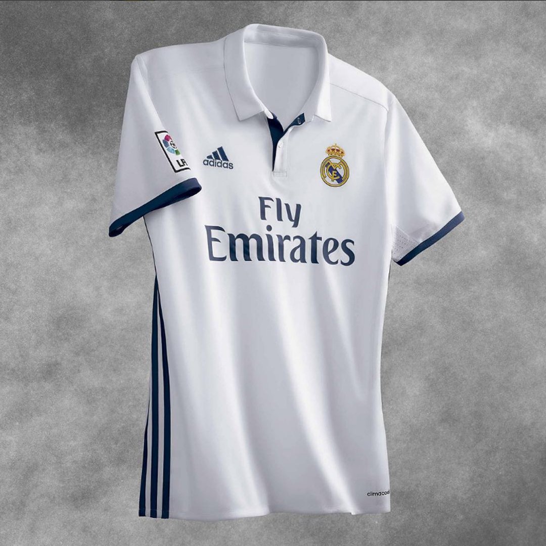 sarcoom Wetenschap Handvest B/R Football on Twitter: "Real Madrid unveil classic new home kit for the  2016/17 season 🔥 [📷 @realmadrid] https://t.co/S7dqFJJqnz" / Twitter