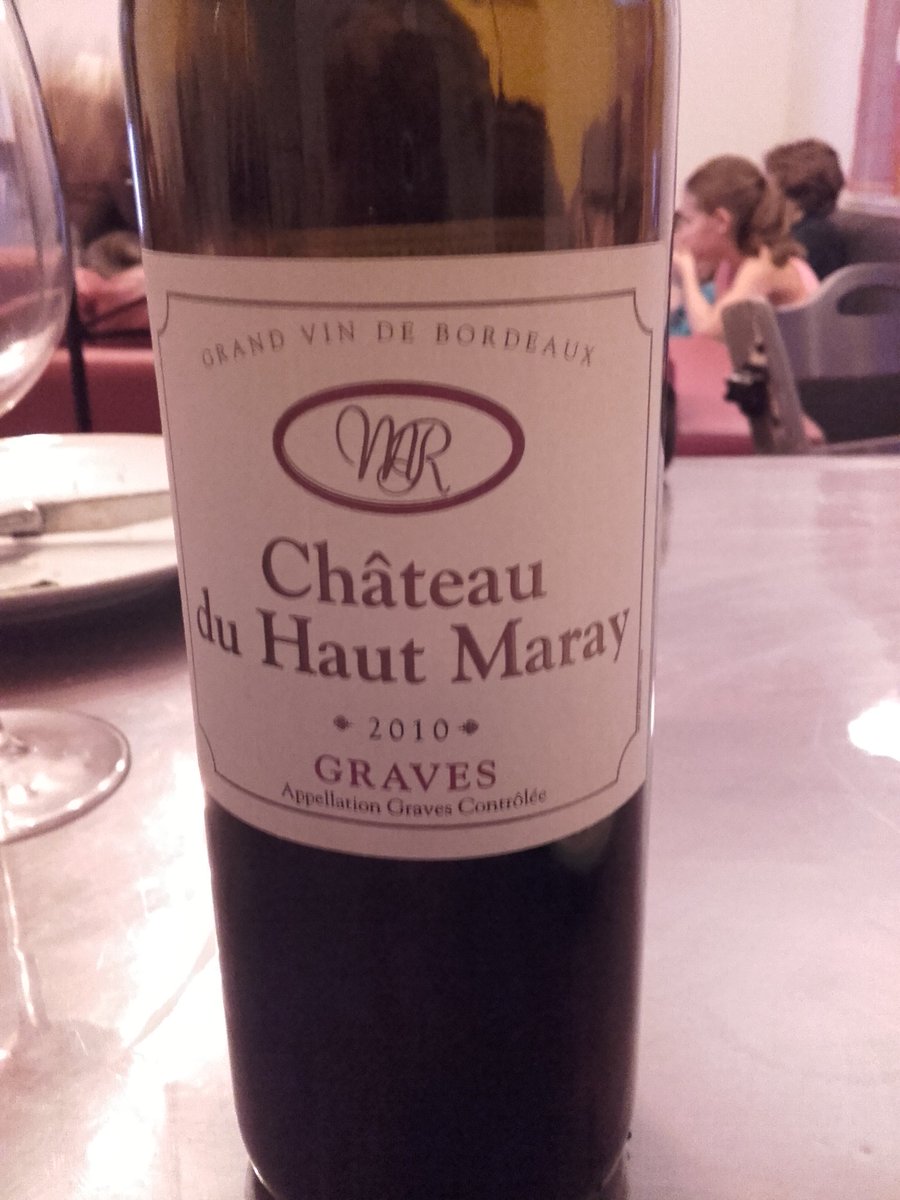 #Chateau Haut Maray 2010 très grand #vin #AOCgraves 
équilibré tanins soyeux arômes de cassis Un vrai #vin vigneron
