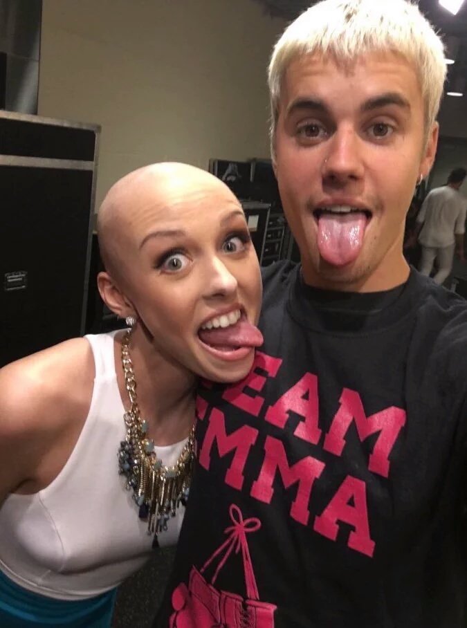 PopCrave's tweet photo. Justin Bieber with a Make-A-Wish fan backstage tonight at the #PurposeTourPittsburgh. 👏💖 https://t.co/E6gHLinCbx