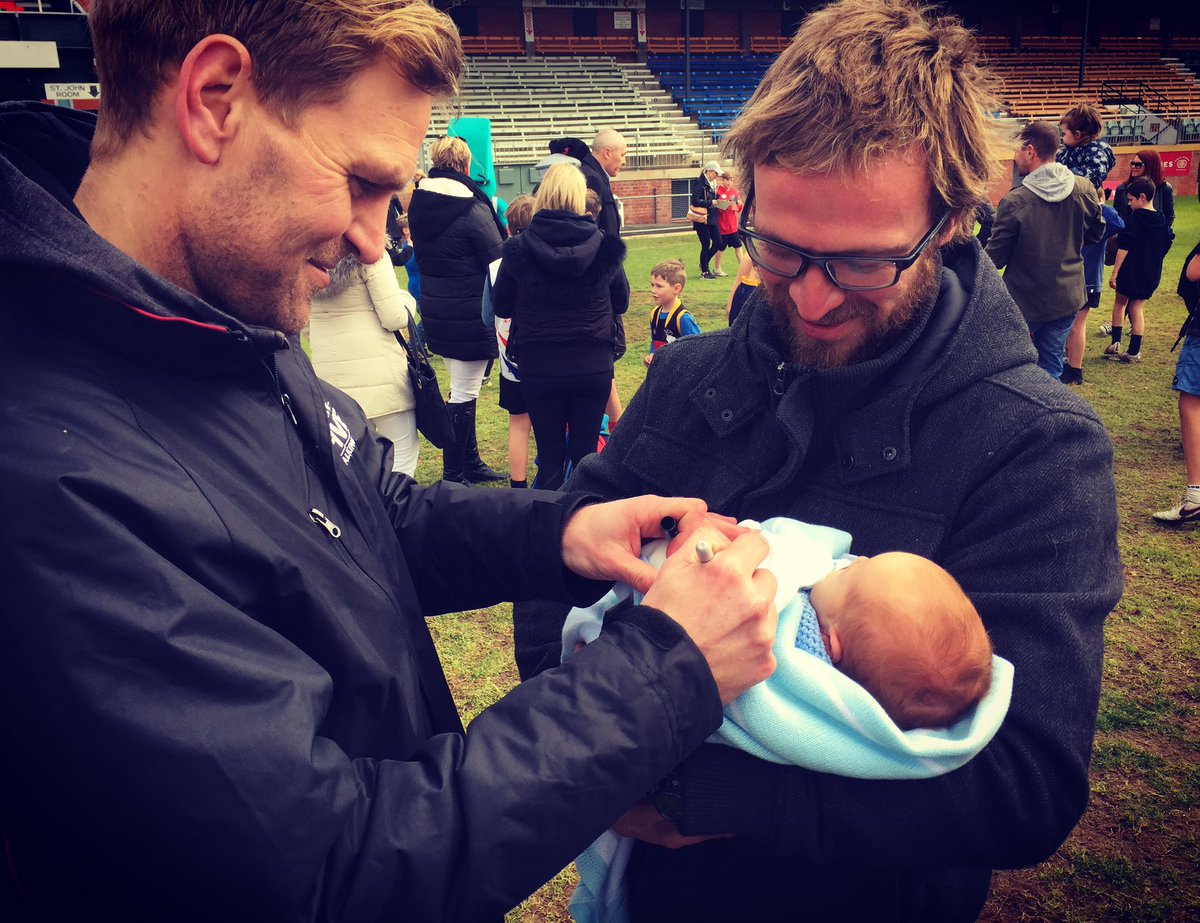 RoweyandTimmyG's tweet photo. Yep. @kanecornes signing babies
#kickandcatch https://t.co/Dgf73p8xaB
