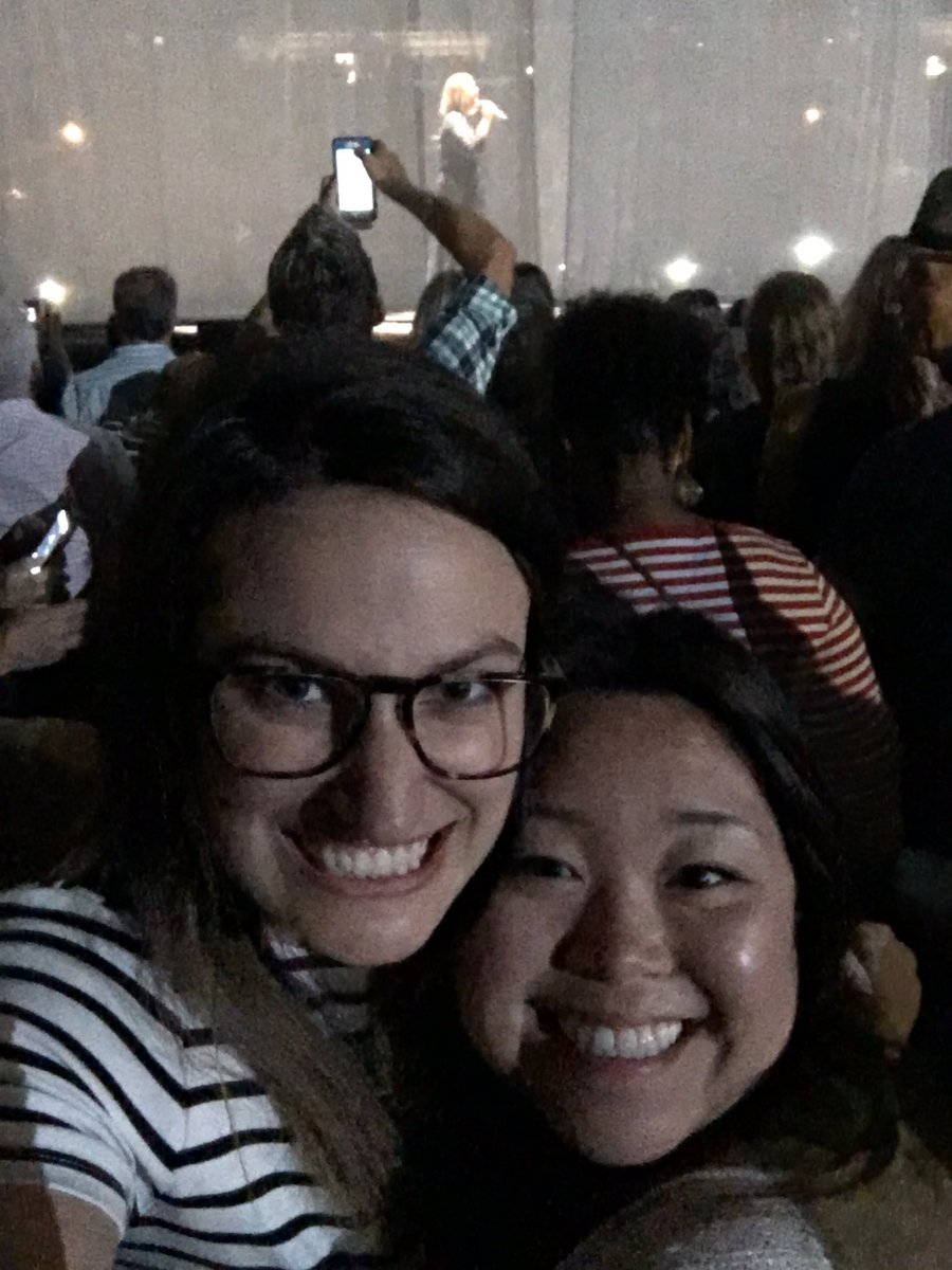 lkaskowitz's tweet photo. wednesday night with my best friends, @daphnechien + @Adele #AdeleChicago #Adele https://t.co/Et6iHTrK9H