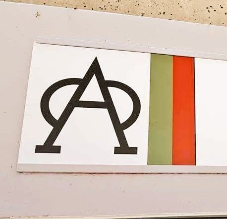 Hoy corren por las calles de Pamplona toros con mucha historia <a href="/miuraloradelrio/">Ganaderia De Miura</a> #SanFermin Suerte a todos!