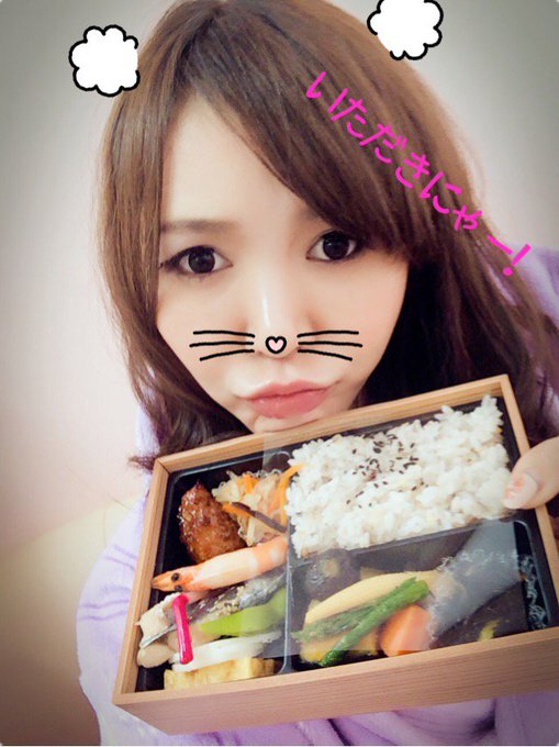 ゴハンーっ(๑&acute;ڡ`๑) https://t.co/RziBK2jOUi