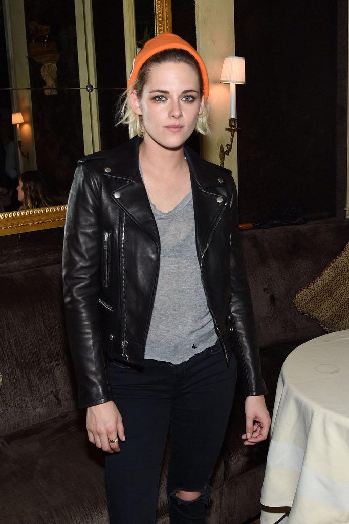 KristenStwrtIND's tweet photo. Kristen Stewart di acara after party setelah premiere film Café Society (13/07/2016) https://t.co/zchdqTUXJD