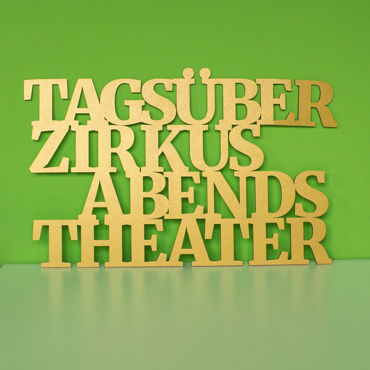design3000's tweet photo. Ein bisschen Zirkus hier, ein bisschen Theater dort.. Wer kennt's 😉 ►https://t.co/wbJBbN8RT9 #design3000 https://t.co/GihYuOPFP8