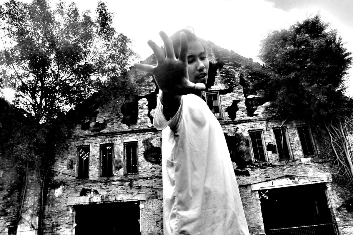 RivaldiSepnu's tweet photo. White and black! https://t.co/4m7gNAW4II