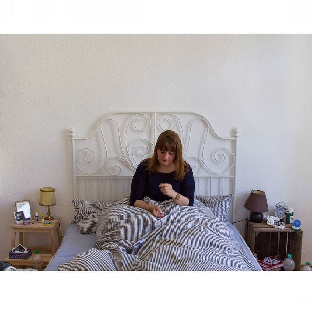 zimmer303's tweet photo. Iris, sechs.
"Kokon" 16/16
Michaela Leitner 
#zimmer303 #photography #portrait #documentar… https://t.co/Bu2RXjwSUU https://t.co/P3QOPDddpI