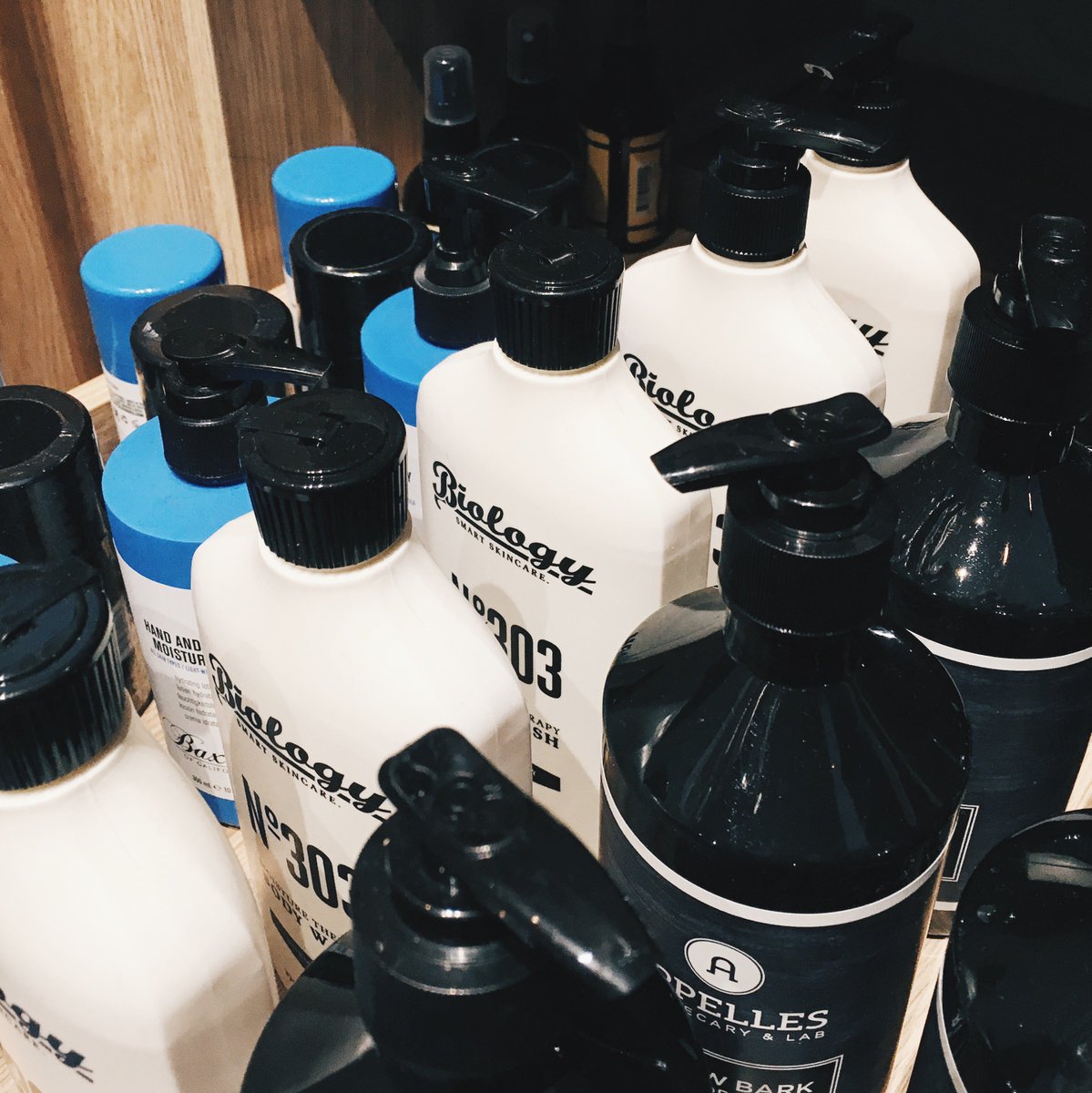 gentSac's tweet photo. We’re restocked with your favourites for your Thursday shopping night - visit us at The Galeries! https://t.co/JqwseFj1vL