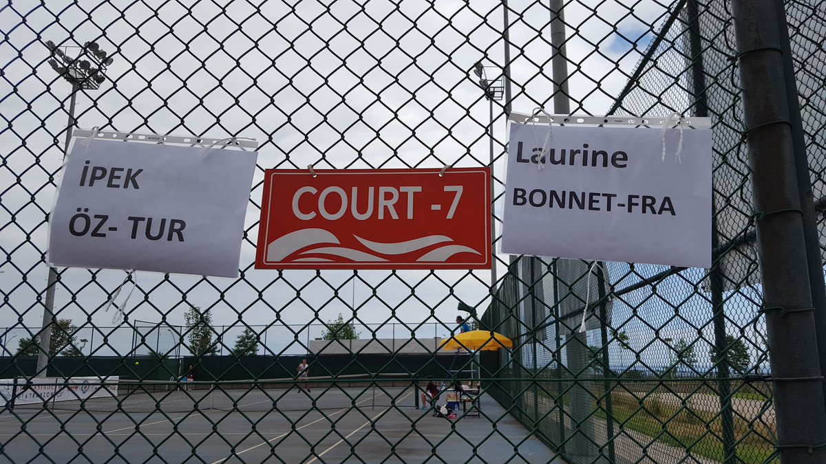 gr_nathalie's tweet photo. Singles semi finals boys and girls tennis Turkey /France #ISFWSC2016 Trabzon 16th gymnasiade @unss @lpetrynka https://t.co/Zimk2q7CDd