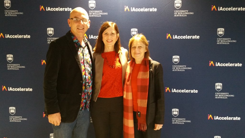 Great close to the Symposium! 
👇From left: new CEO, founder &amp; one of the 1st <a href="/UOW/">UOW</a> supporters of @iAccelerateClub