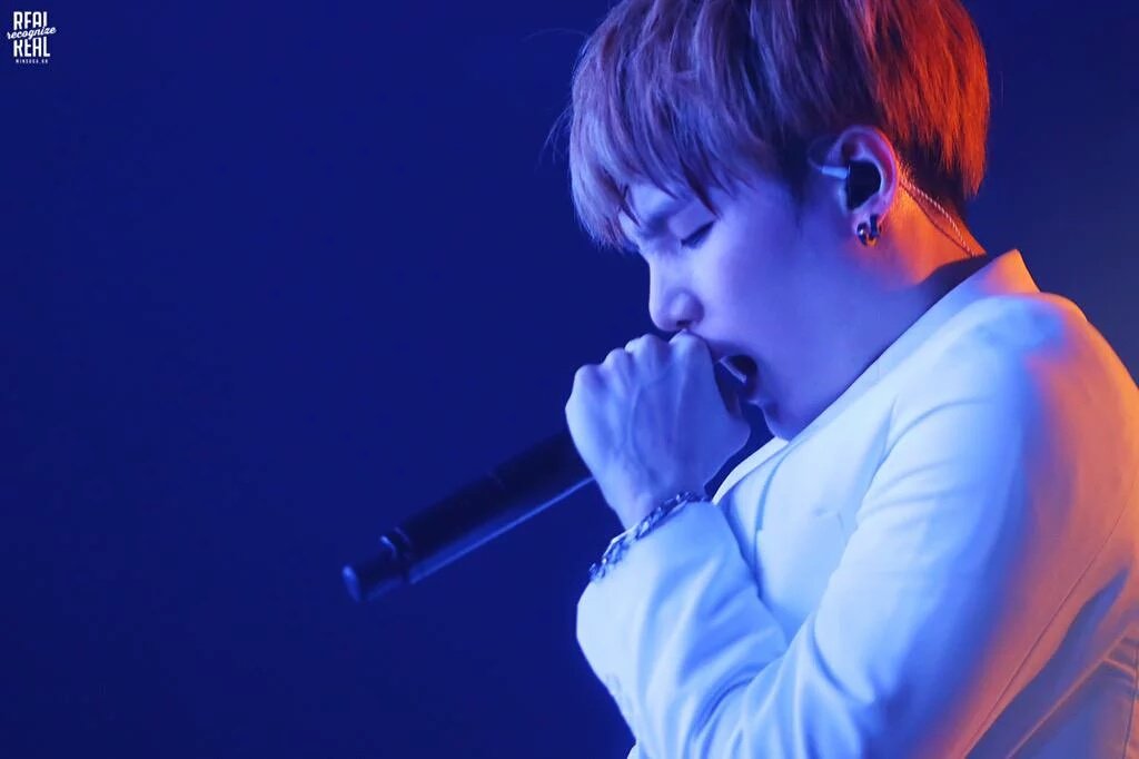sugaupdates's tweet photo. When tomorrow comes, the bright light will shine.. so don’t worry.... https://t.co/gxm5U1y1Oy