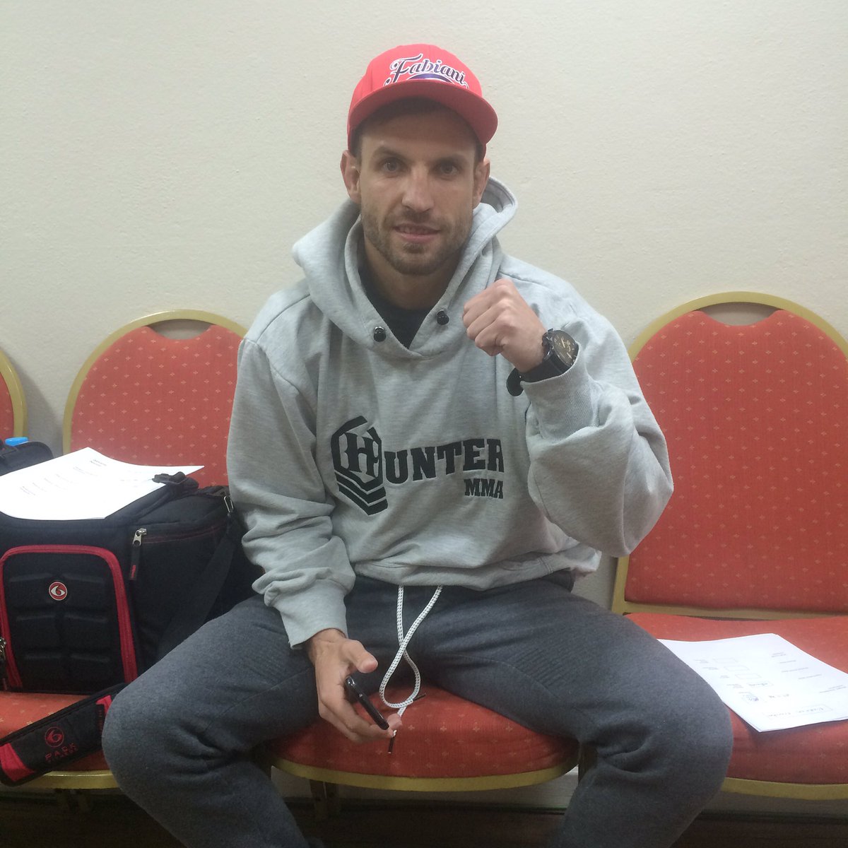 It's <a href="/BBgunNienaber/">Barend BB GUN</a>! #EFC51