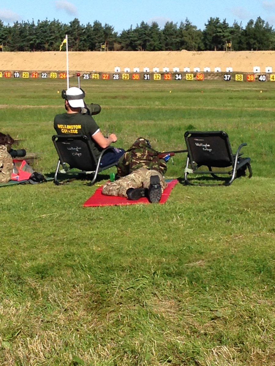 WellyShooting's tweet photo. @Welly_Lynedoch Robbie preparing to shoot in The Reserve match at Ashburton. #fingerscrossed https://t.co/QjIdTWHb1P
