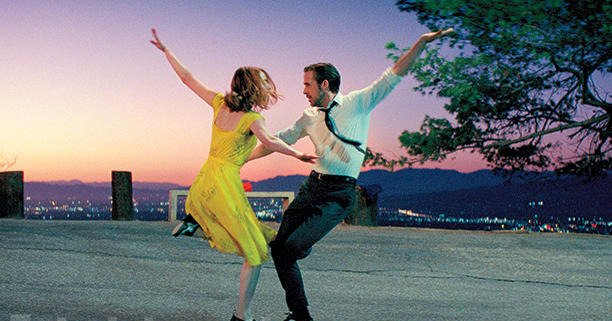 Zag je Ryan Gosling en Emma Stone al in de eerste trailer van La La Land? tinyurl.com/hqgpaky