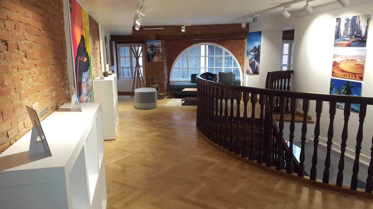Store_3D's tweet photo. TUI Tailor Made: nieuw in FR. Huiselijk en inbreng kunstenaars! Elke dag vakantie hier. #deliverexperience #store3D https://t.co/Twzb8Pzy1N