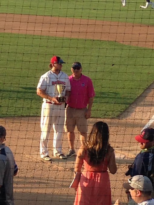 PostUBaseball's tweet photo. Congrats to the 2016 @FuturesLeague Homerun Derby Champ @PostUBaseball very own @DONt_hang_em #nothisfirst https://t.co/ms97Isoum4