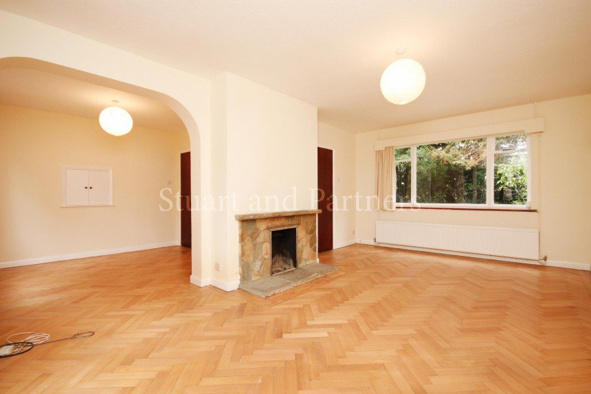 stuartpartners's tweet image. New property: Haywards Heath, unfurnished, detached 3 bed. £1395pm. Available 18 Aug.

More: bit.ly/29JOdmQ