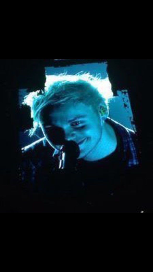 HugMeAsh_94 tweet picture