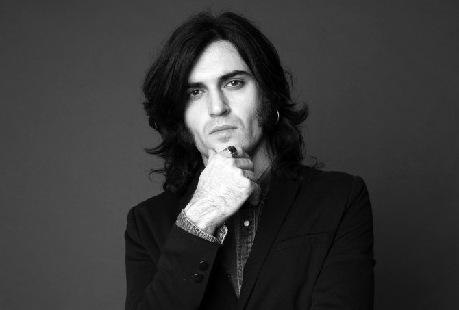 2/2 Són els grups finalistes del #PremiCerverí <a href="/Renaldoiclara/">Renaldo & Clara</a> <a href="/inspirabcn/">Inspira</a> <a href="/IsaacUlam/">Isaac Ulam</a> enderrock.cat/noticia/11842/…