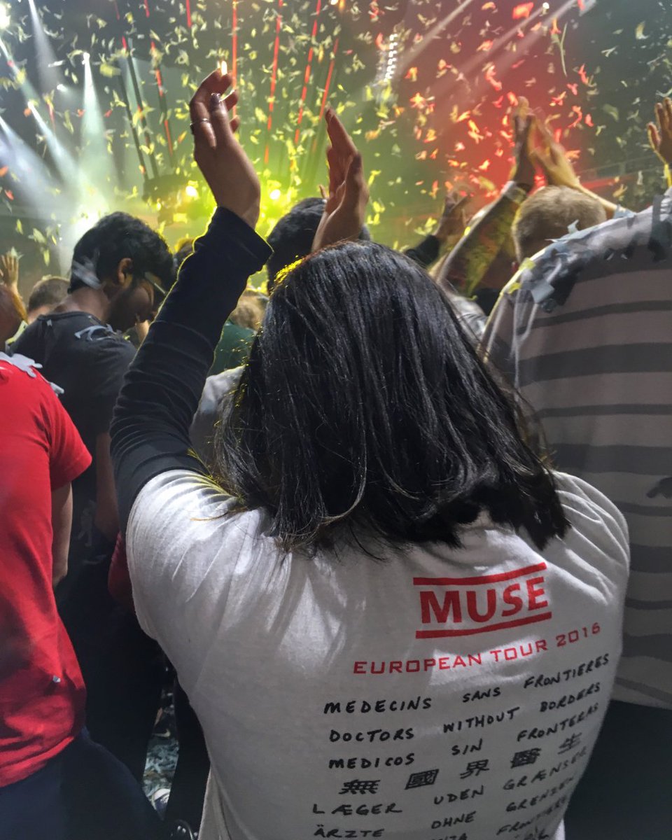 MSF_Turkiye's tweet photo. Konsere gelen herkesi standımıza bekliyoruz! #MuseMSF https://t.co/yzRCNtozga @museband @MSF_uk @MSF https://t.co/gAVC6ItzoW