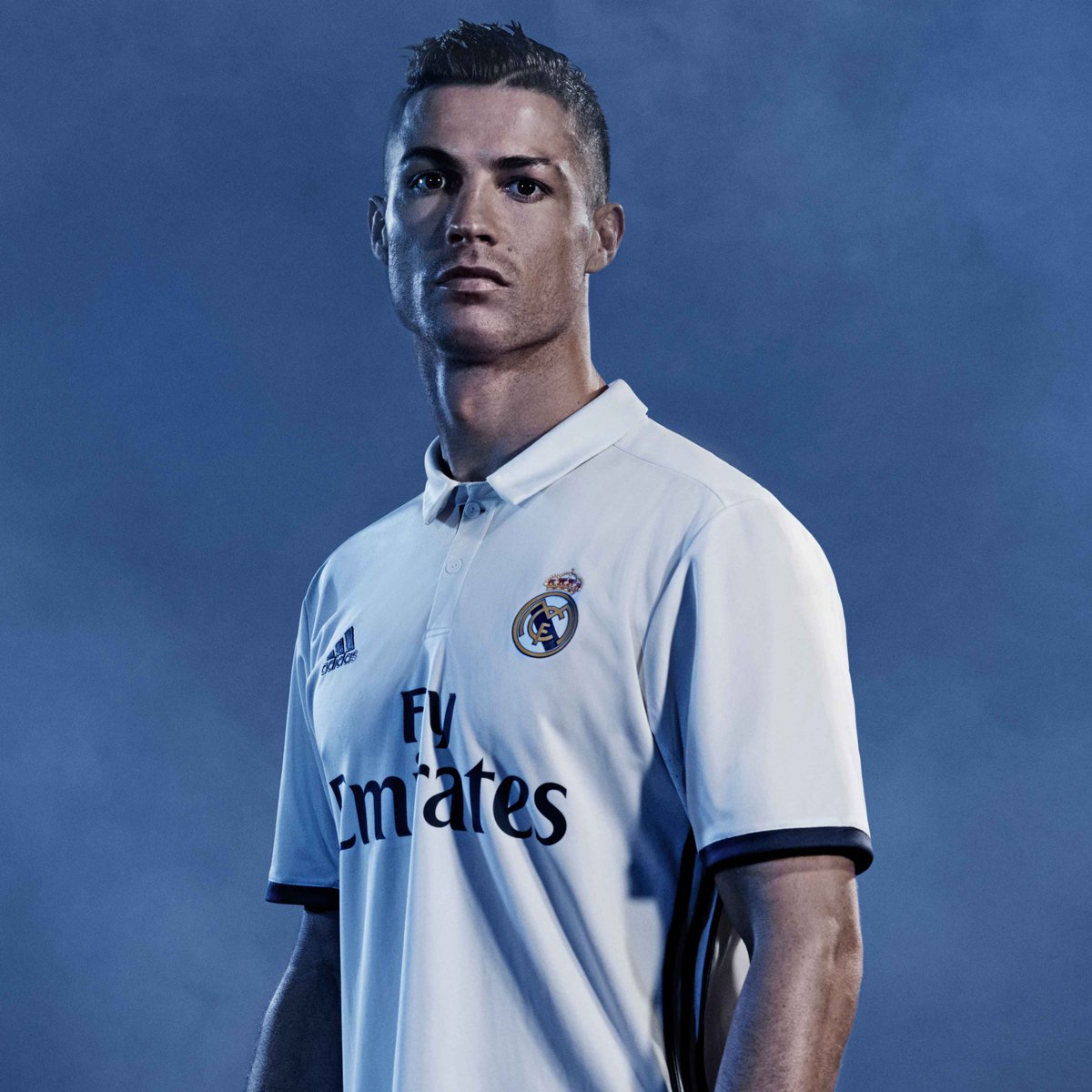 Equipacion Real Madrid 2016-2017 - Página 3 CnUA3LcW8AASlXE