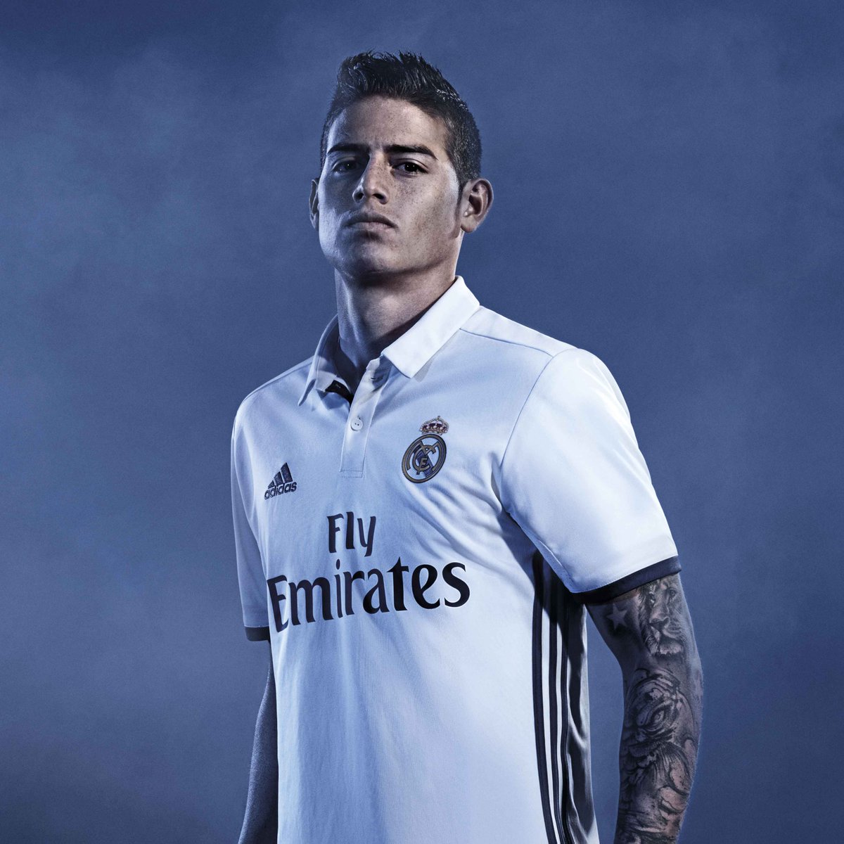 Real Madrid C F Our New Home Kit For The 16 17 Season Buy T Co Oyjuvehzum Halamadrid Real Madrid C F Our New Home Kit For The 16 17 Season Buy T Co Oyjuvehzum Halamadrid