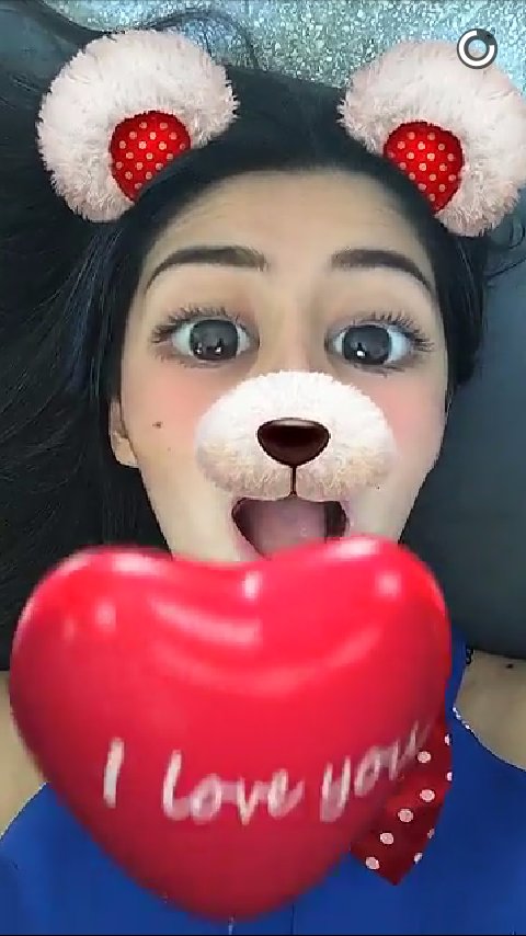 ababil2_maria's tweet photo. si ucan imut2 kaya apa itu 😅😅😅😅 https://t.co/ivUwihrwJM
