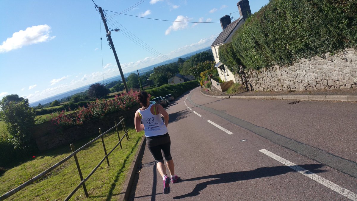 FROGLE16's tweet photo. Day 7 and heading towards #tiverton JB wearing her @PTHospice vest with a view of the Severn Bridge ahead #sunshine https://t.co/jGu6Ybv98N