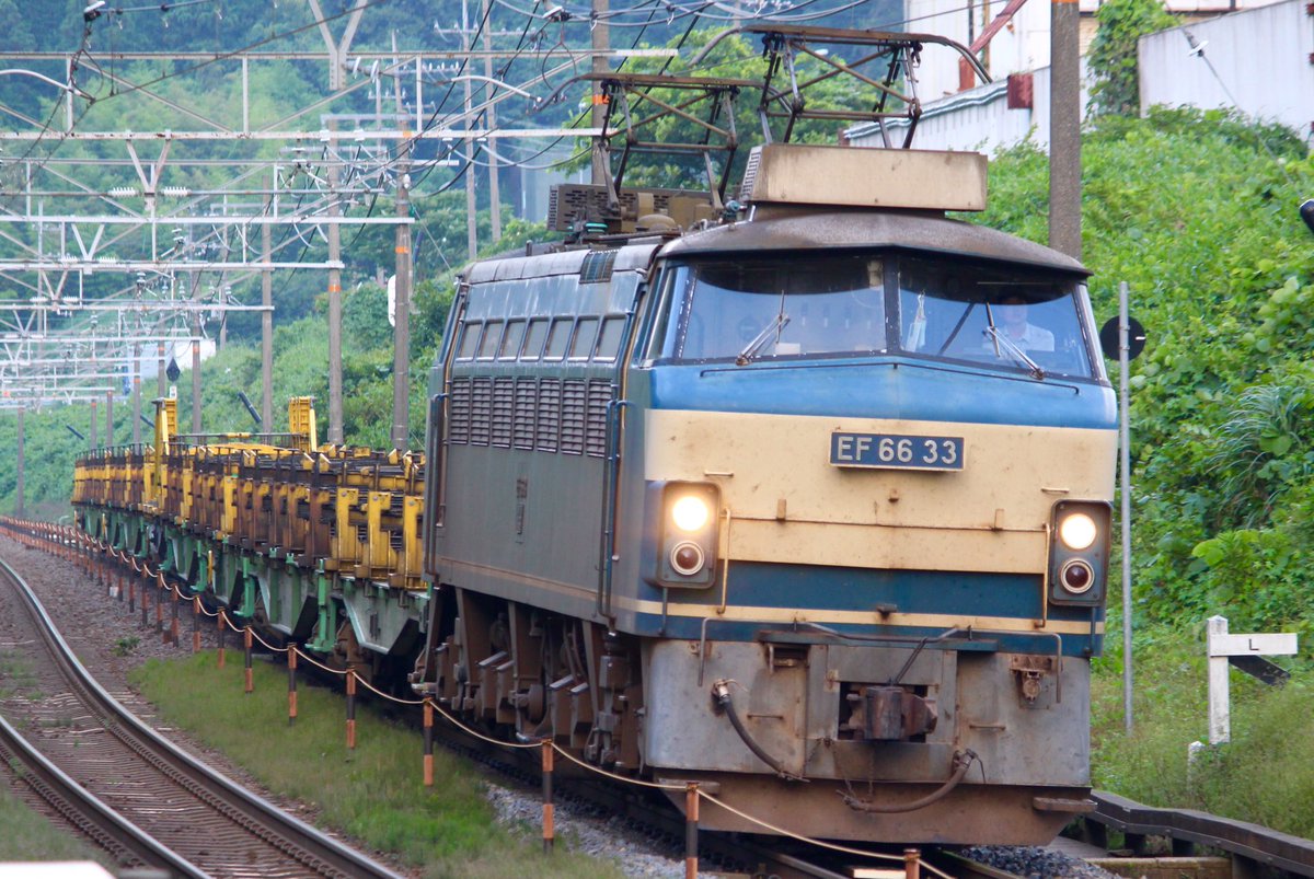 カタくん Na Twitteru 8091レ Ef66 33牽引 チキ 関ヶ原 柏原 野瀬踏切 を18 に通過しました