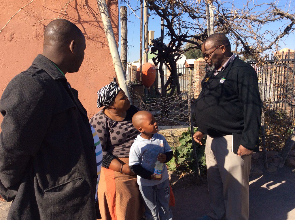 MYANC's tweet photo. We talk to all people. Young and old in Richmond #ANCInTheStreets with #ANCSG @GwedeMantashe1 https://t.co/n1qdjCc0Z2
