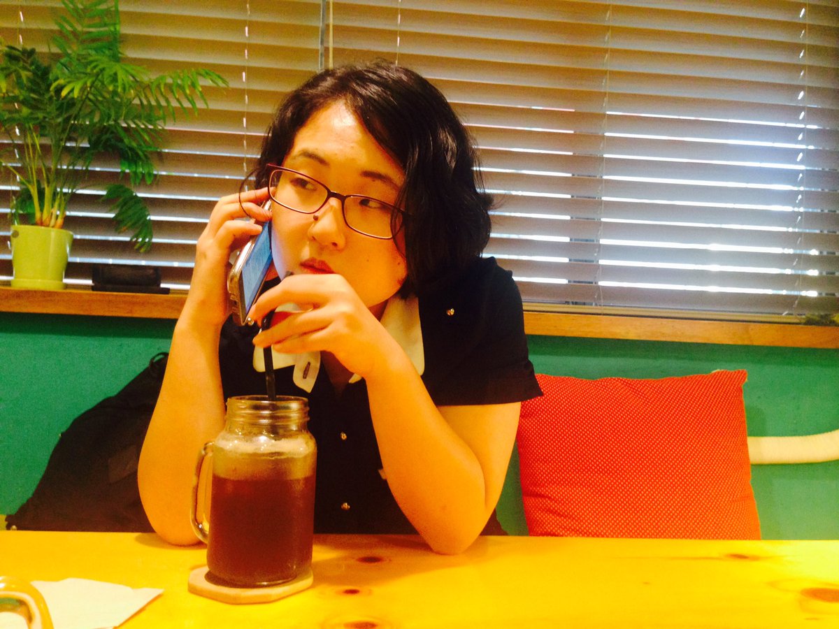 DuSwLs216's tweet image. 그녀는 통화중...