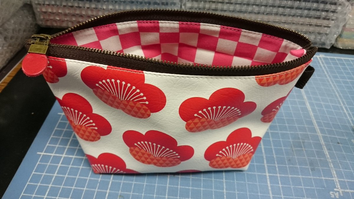 おたクラブ בטוויטר 今回の無料キャンペーンのポーチなんですが ファスナーをチャームに 当て布を特殊仕様にしてますよーーーーこれほんとにかわいいですよ 喜んでもらえると嬉しいですね