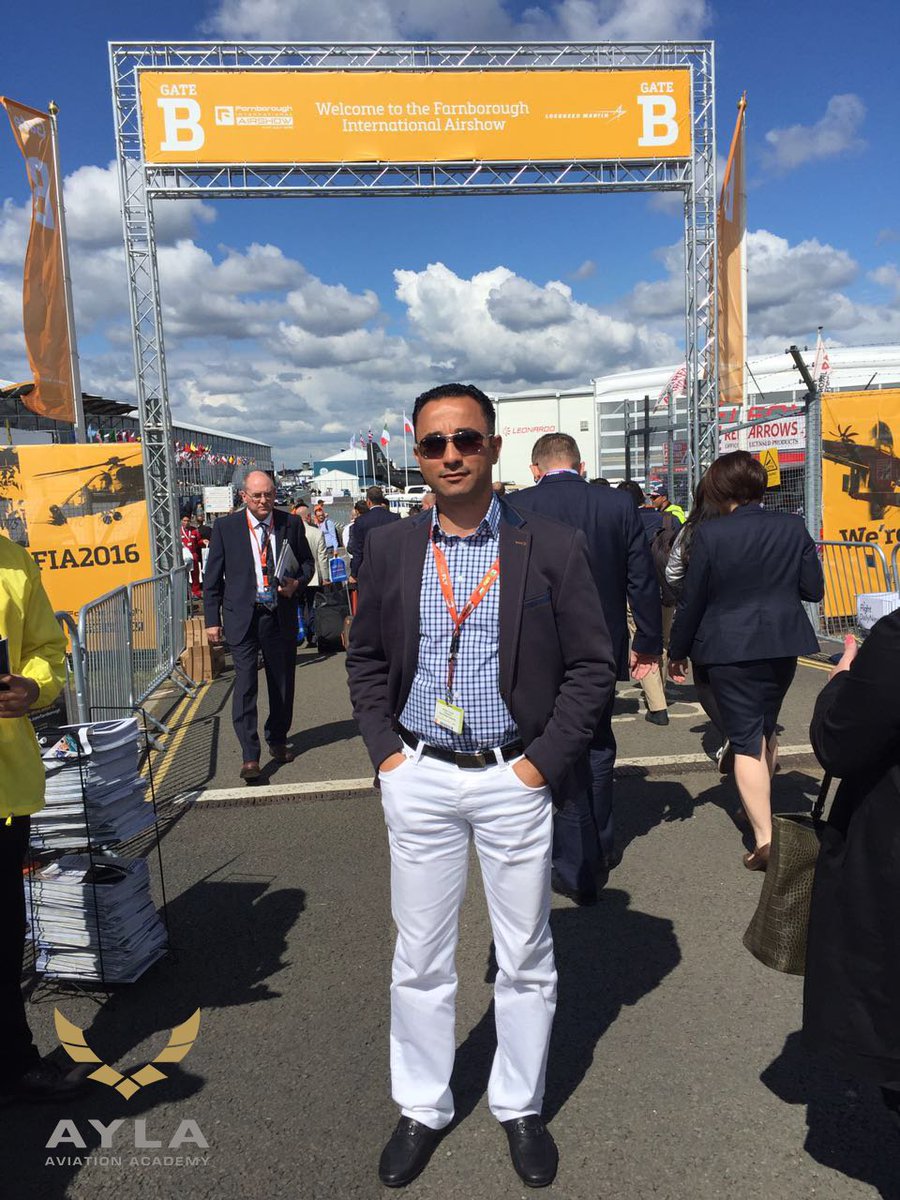 AylaAviation's tweet photo. Captain Ammar Yousef from #AylaAviationAcademy at the #FarnboroughAirshow.
#Aqaba #LearnToFly #Pilots #StudyAtAyla https://t.co/jyqN4UtHj2