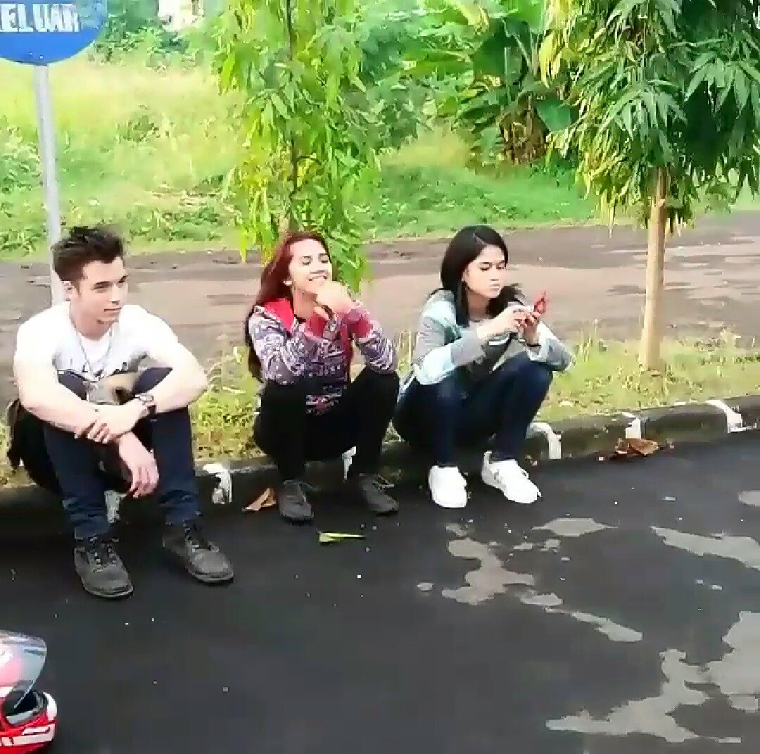 Anakjalanan_Hk's tweet photo. Katanya rabu-jumat touring Anyer kox ini di MD ya hehehehe

AJRCTI SELALU DINANTI https://t.co/oYscNlRxJX
