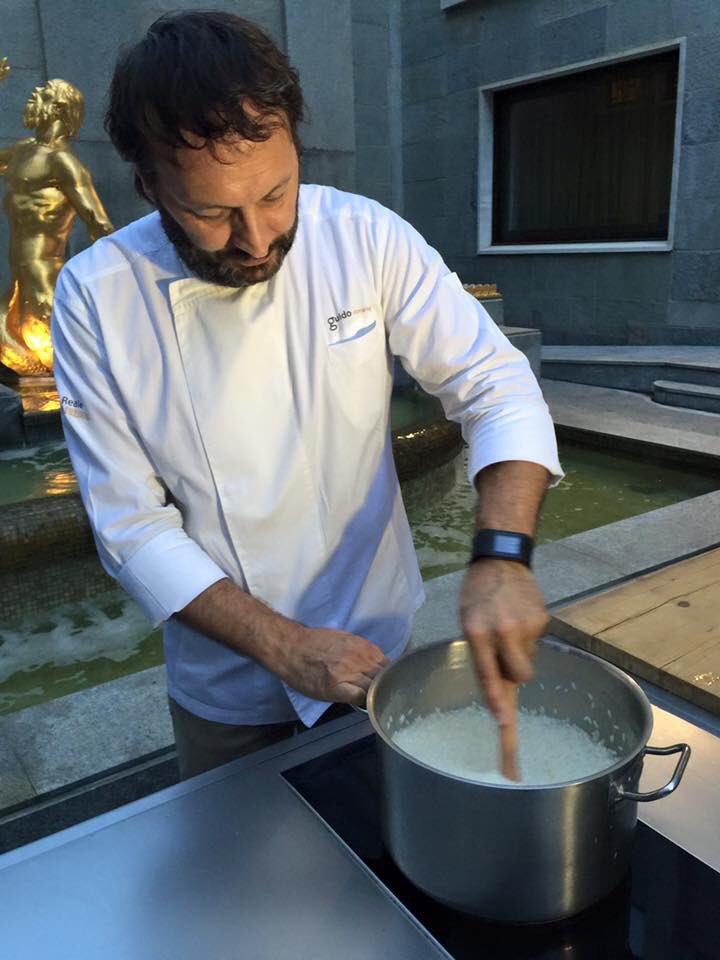CucinoVeloceChi's tweet photo. #StarsFood #UgoAlciati #GoldenPalace alta cucina e spirito di divertimento https://t.co/DCAIWkGKFn
