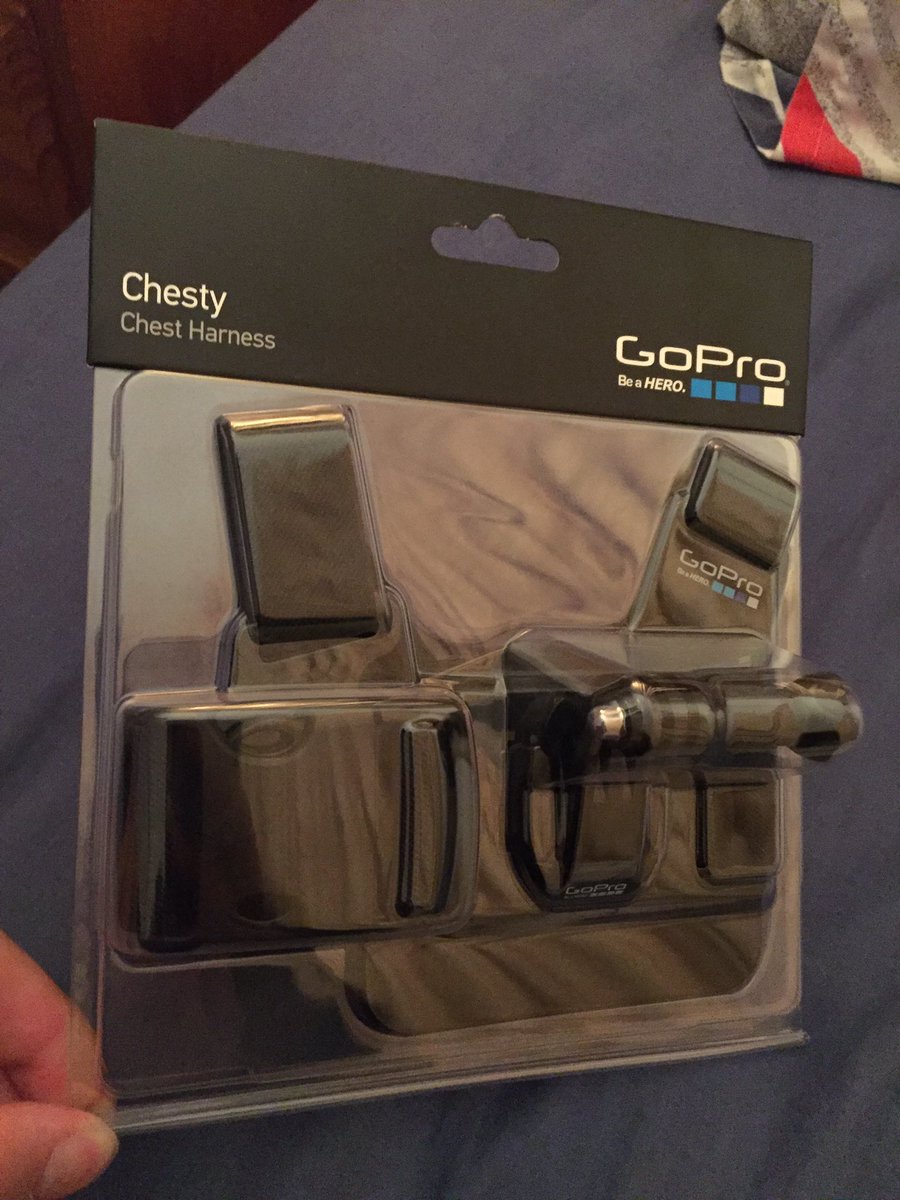 Junya__RS's tweet image. 見た目はだっせーよそりゃ。
でも欲しかったんだもん。
上着羽織れば大丈夫っしょ。
今日とか羽織っても寒いわ。

#GoPro #gopromount #chesty #goproのある生活 #ゴープロのある生活