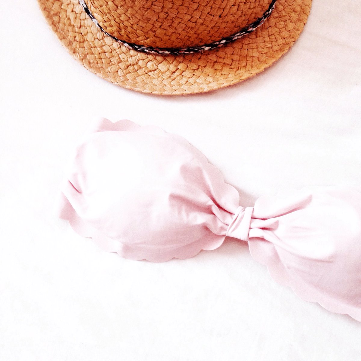 faizinia's tweet photo. New things 👙👒💗❤️ #hm #stradivarius #bikini #hat #summer https://t.co/vIVDdoErOX