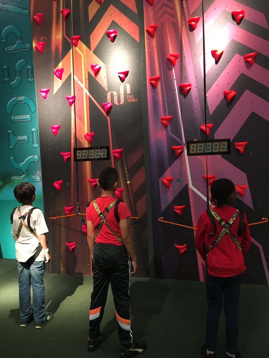 MissPenroseDPS's tweet photo. Precious,Waleed and Ibrahim about to brave the wall! https://t.co/XOcDXB8qGM