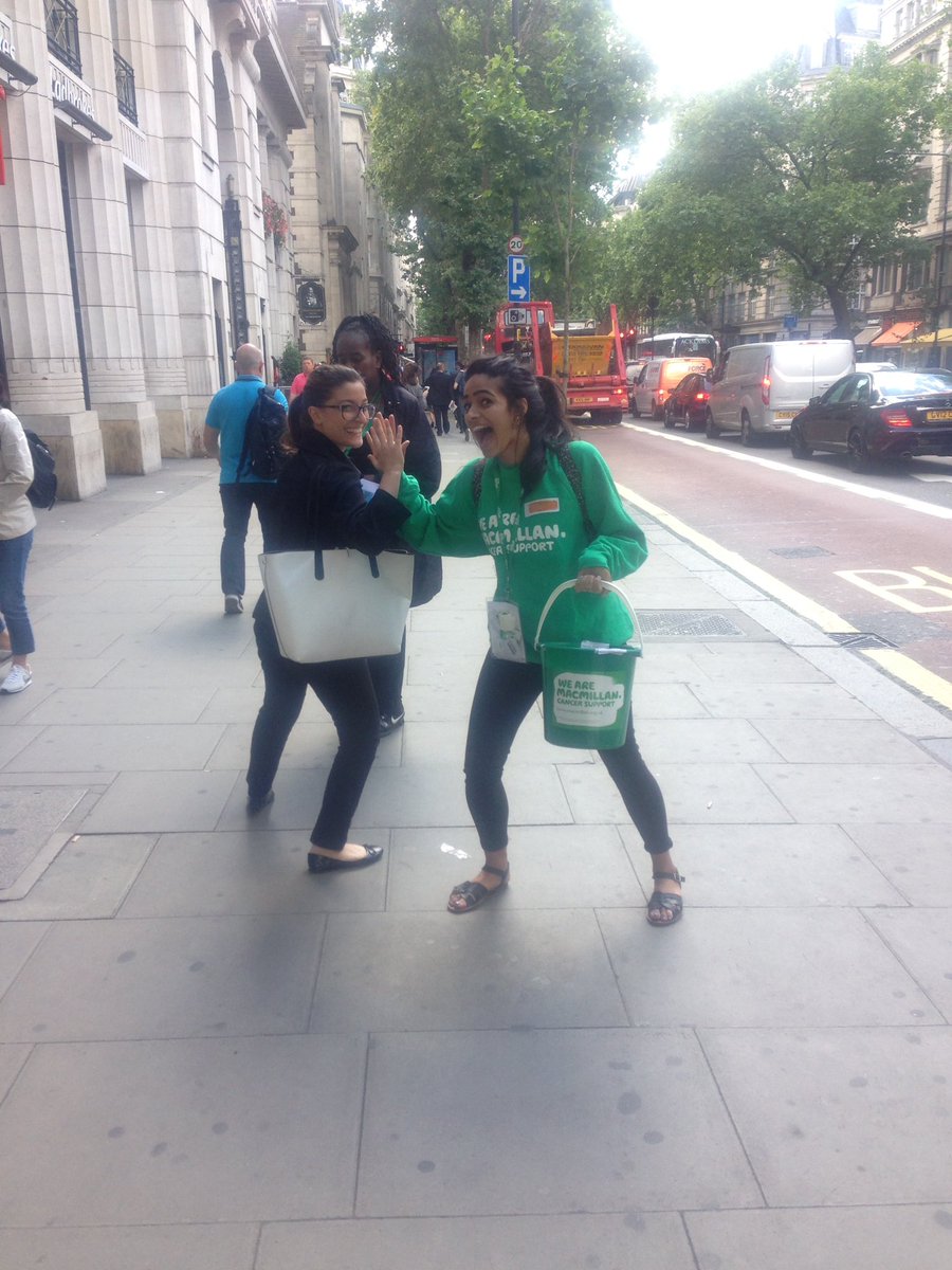 CMChivers's tweet photo. Thank you lovely people of Holborn for your generosity &amp; support @PooonamP #MacTakeover 💚 https://t.co/P0m3id2z9n