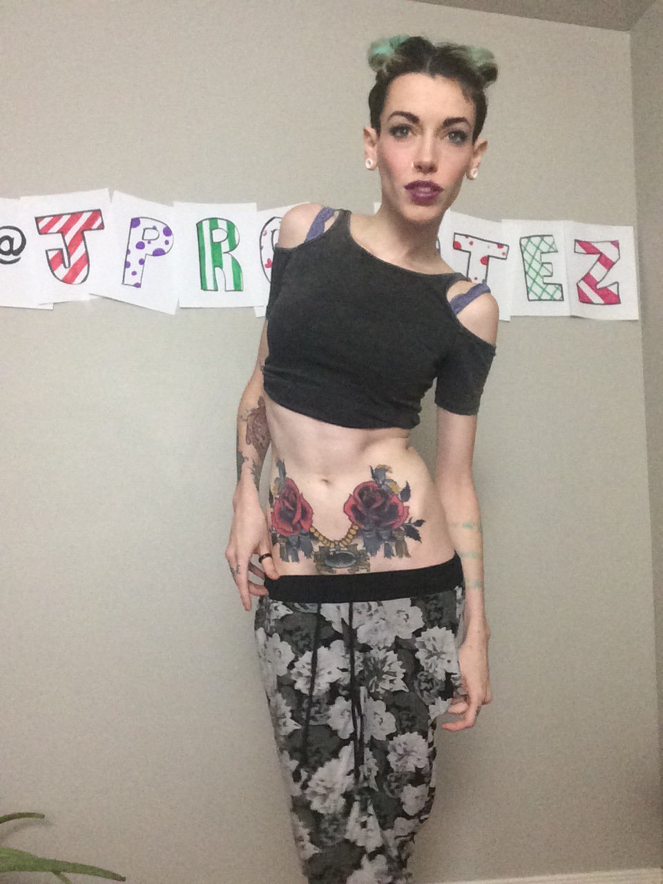 Worst Model Ever 🤘 Ryland BabyLove on X: @JPromotez ... I told you I'm a  size queen... #JoeysGirlsOfTwitter #camgirl # t.cohnHWj3tkYJ  X