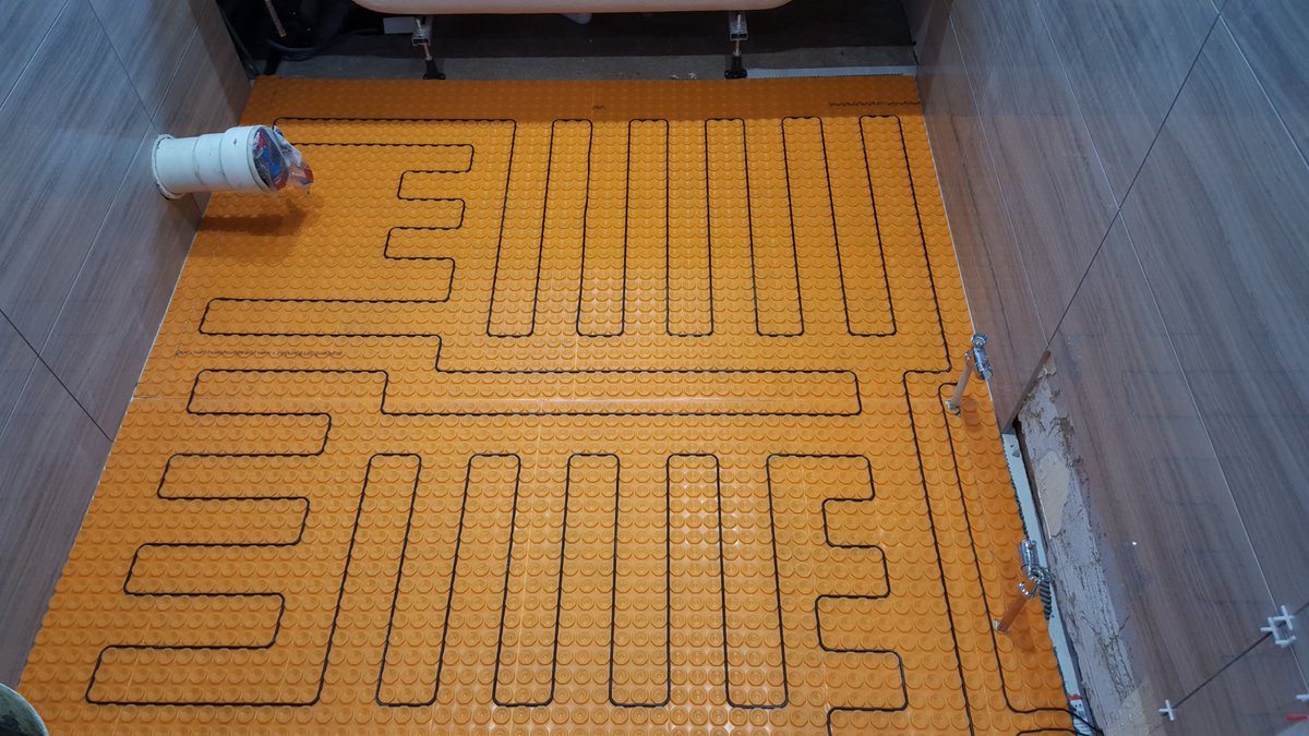 leveltiling's tweet photo. Love using Ditra Heat https://t.co/Y57M0qw3bF