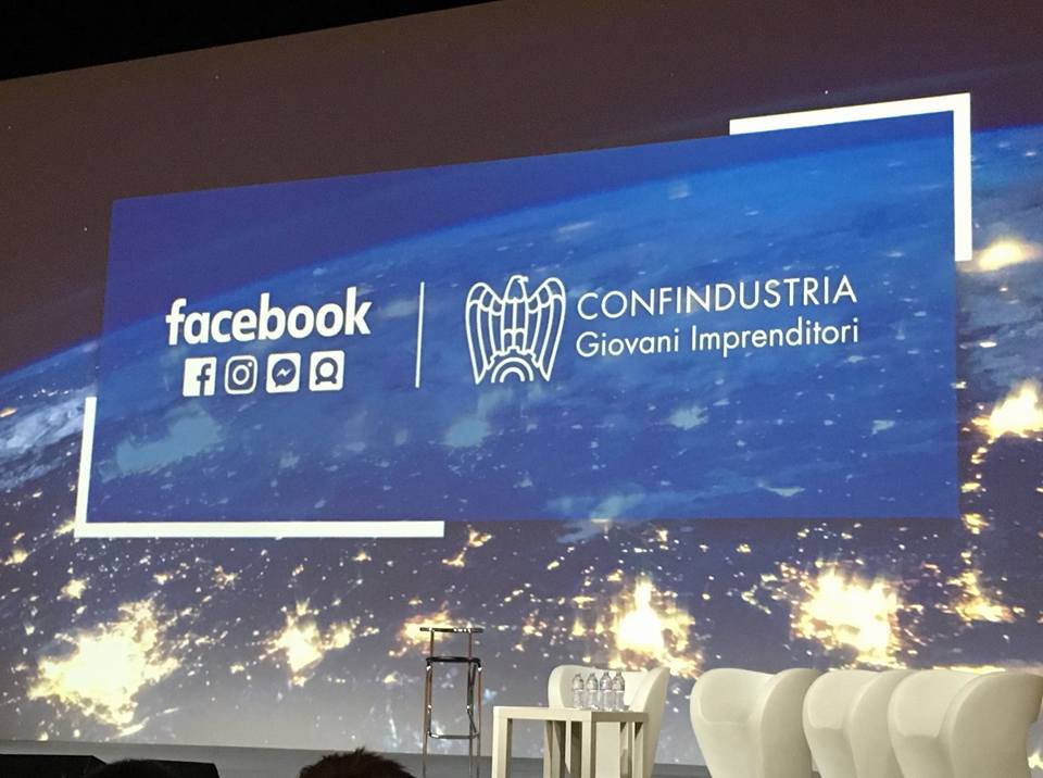 Federmeccanica's tweet photo. Unire #manifattura & #digitale agendo su formazione,investimenti,infrastrutture. #Rinnovamento parte da qui #FED16 https://t.co/85BVj9Uz23