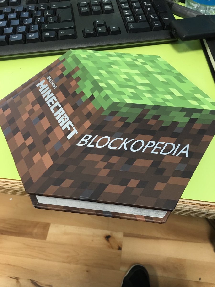 AlwaysComputing's tweet photo. I'm in love already and it only arrived 30 mins ago!!! #MinecraftEDU #Blockopedia https://t.co/jdIwTuuLOZ